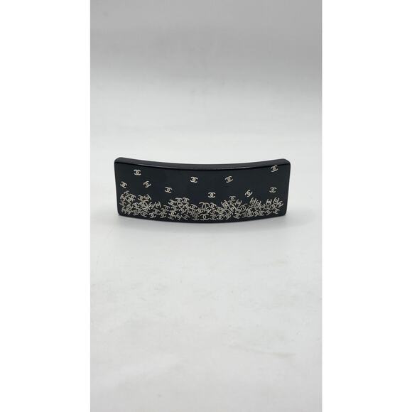 Chanel Black Silver-tone Interlocking CC Charm hair clip - Picture 2 of 13